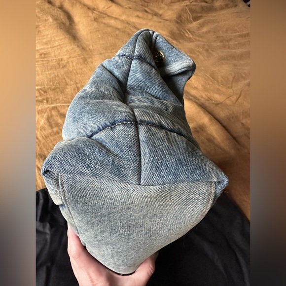 Saint Laurent Denim Quilted Medium Loulou Puffer - Picture 7 of 12